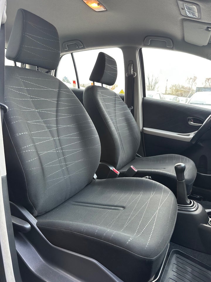 Toyota Yaris 1,3 Luna 5d