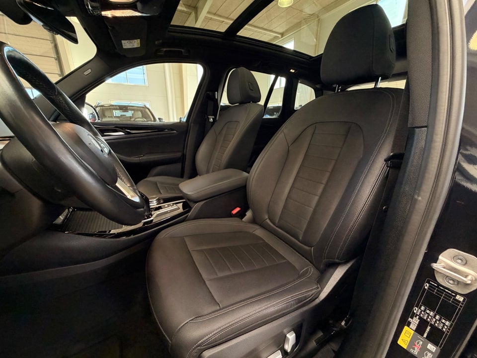 BMW iX3 Charged 5d