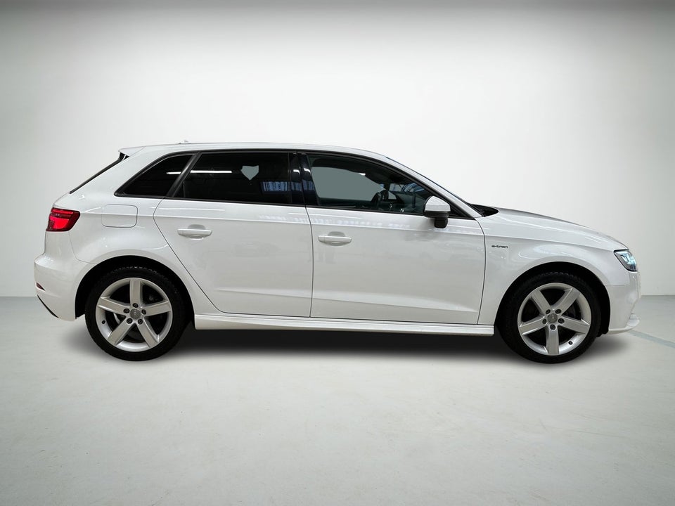 Audi A3 1,4 e-tron Sport Sportback S-tr. 5d