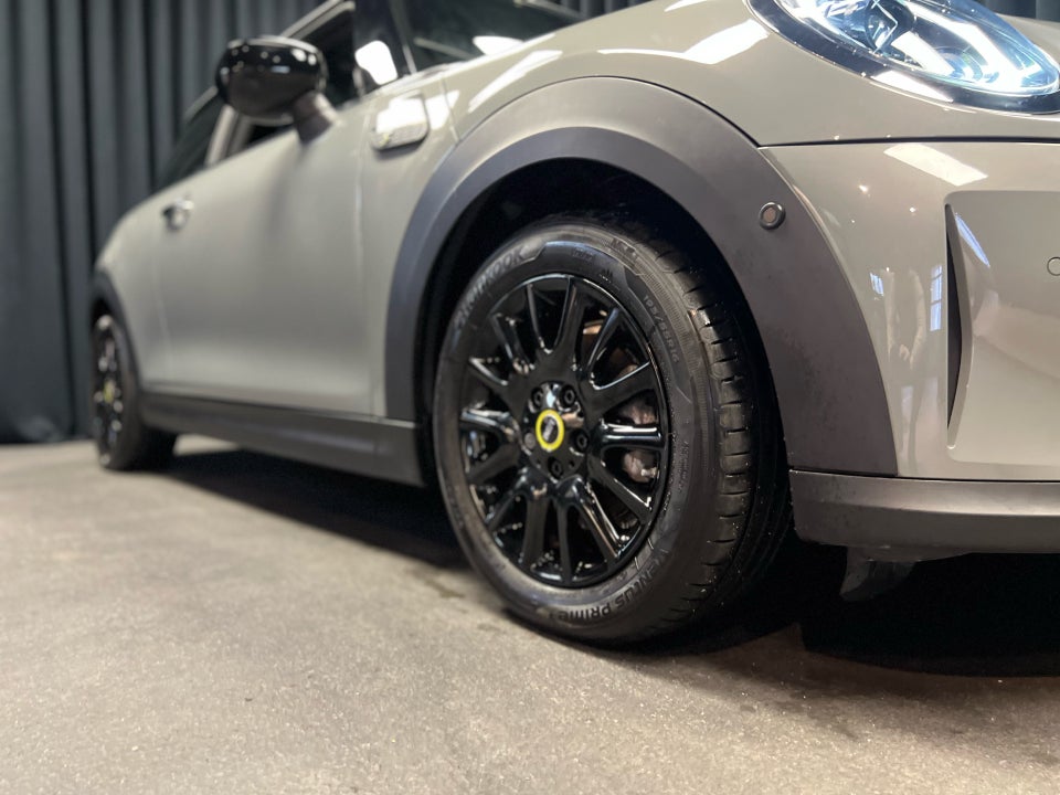 MINI Cooper SE Edition Premium Plus 3d