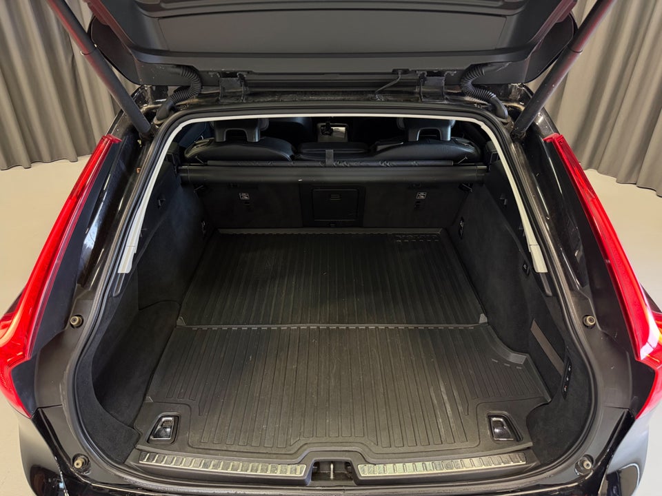 Volvo V90 2,0 D5 235 Inscription aut. AWD 5d