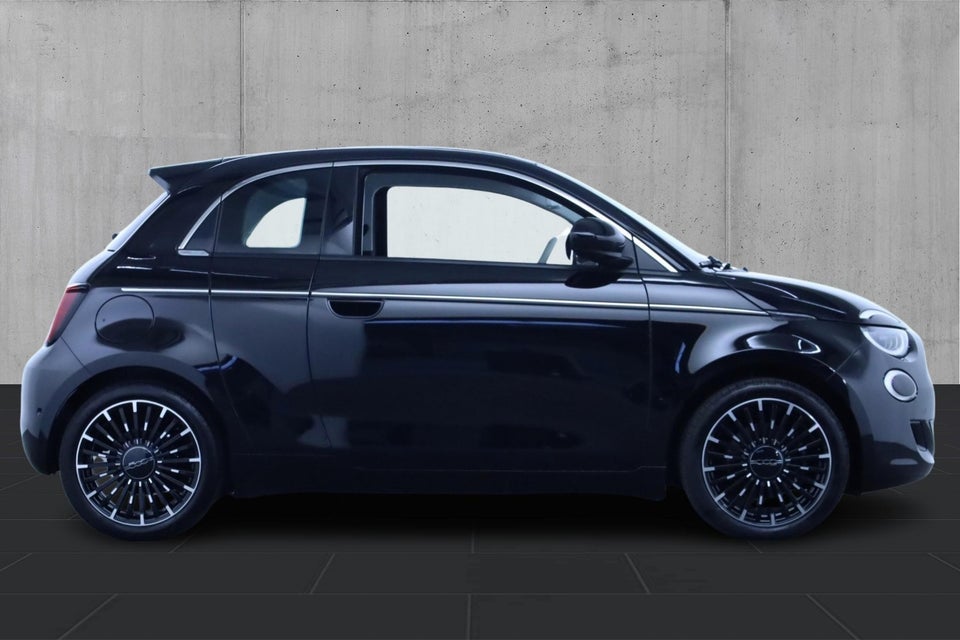 Fiat 500e 42 la Prima by Bocelli 3d