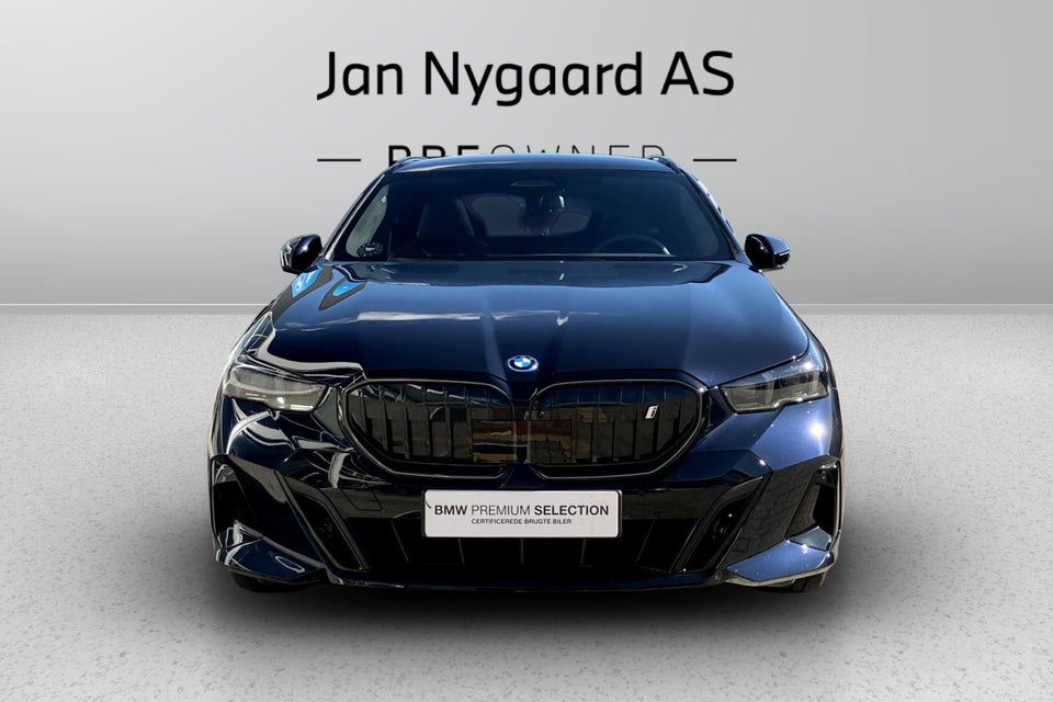 BMW i5 eDrive40 Touring Fully Charged 5d