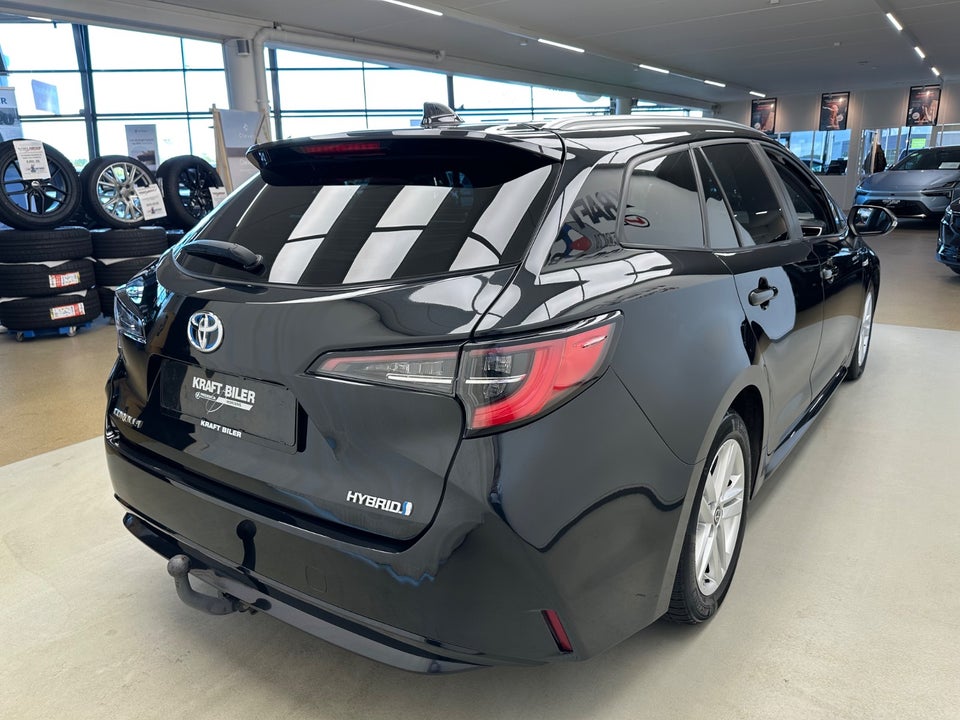 Toyota Corolla 1,8 Hybrid Active Smart Touring Sports MDS 5d