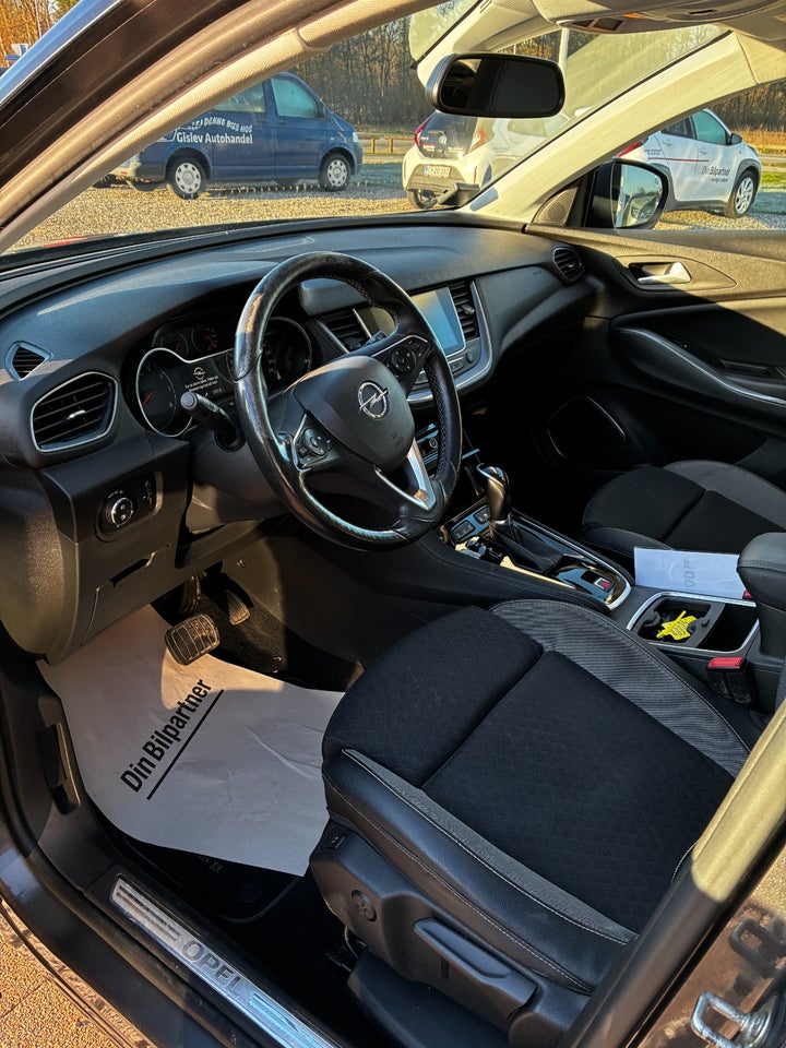 Opel Grandland X 1,2 T 130 Innovation aut. 5d