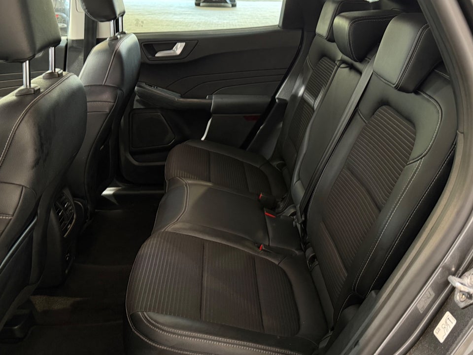 Ford Kuga 2,5 PHEV Titanium X CVT 5d