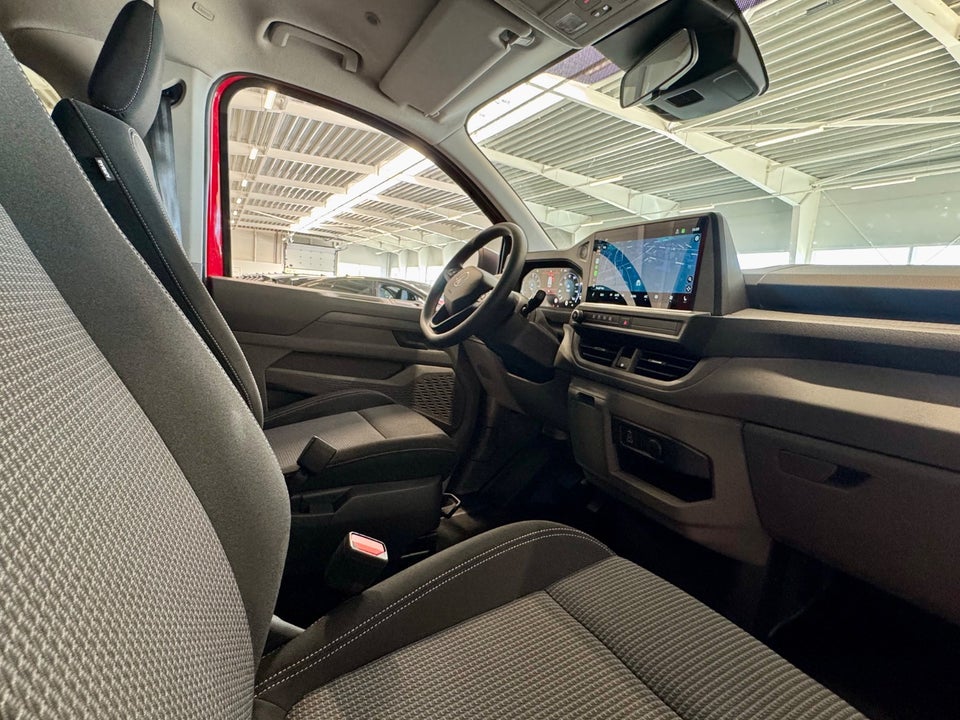 VW e-Caravelle 64 Basis SWB