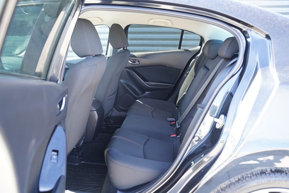 Mazda 3 2,0 SkyActiv-G 120 Optimum 4d