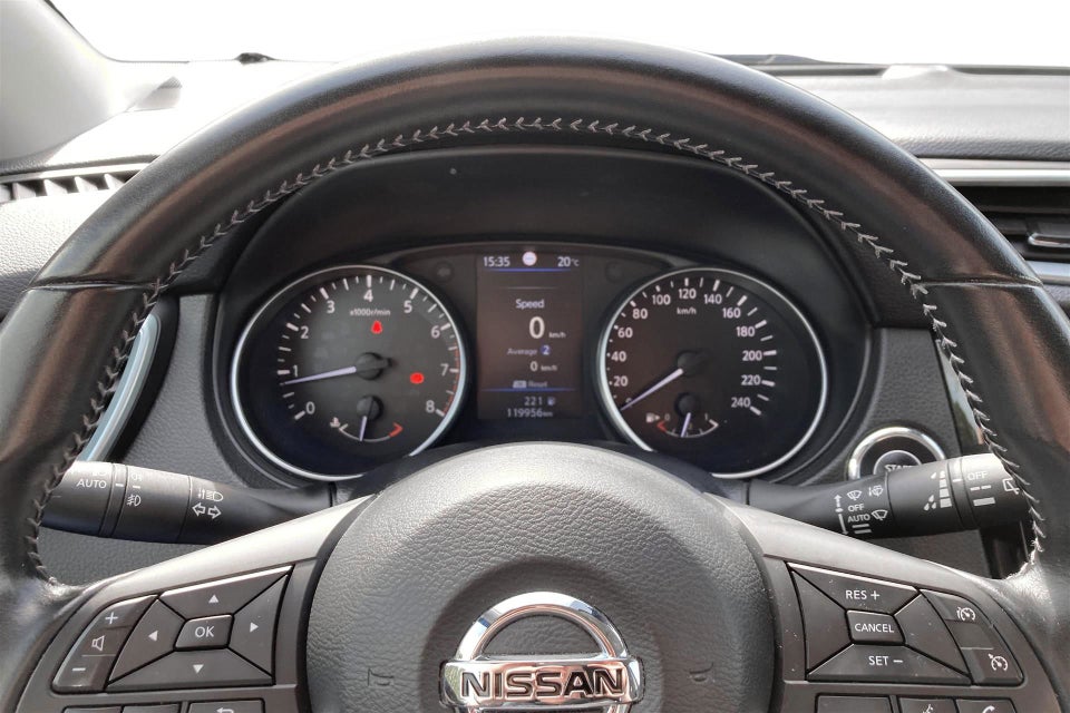 Nissan Qashqai 1,3 Dig-T 160 N-Connecta 5d