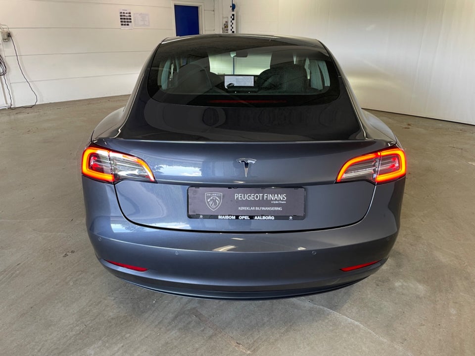 Tesla Model 3 Long Range AWD 4d