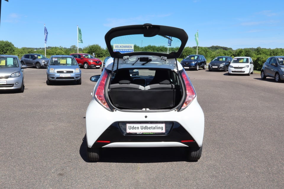 Toyota Aygo 1,0 VVT-i x-clusiv 5d
