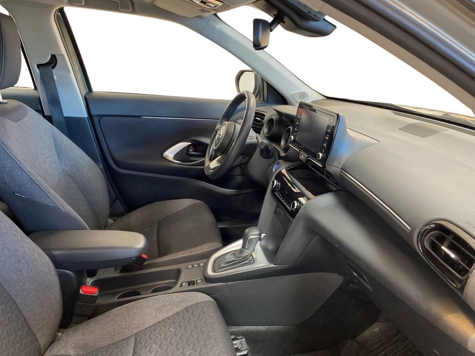 Toyota Yaris Cross 1,5 Hybrid Active e-CVT 5d