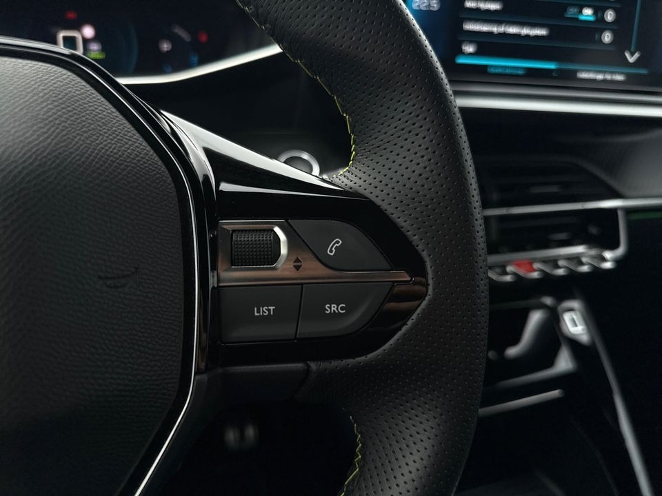 Peugeot e-208 50 GT Pack 5d