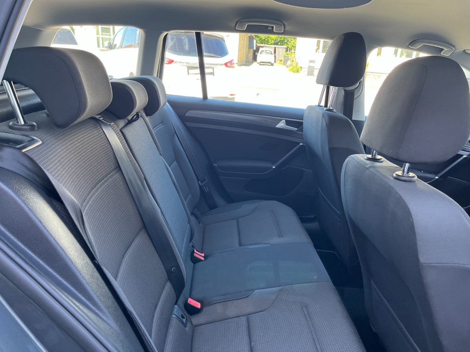 VW Golf VII 1,5 TSi 150 Comfortline Connect Variant DSG 5d