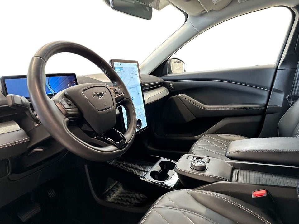 Ford Mustang Mach-E 70 Standard Range 5d