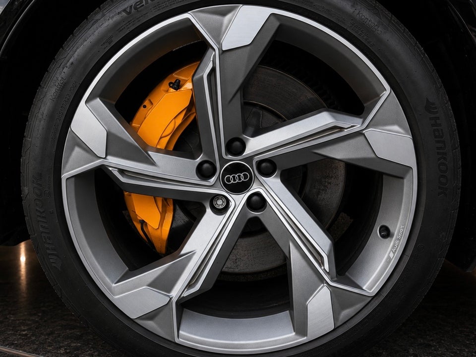Audi e-tron S Sportback quattro 5d