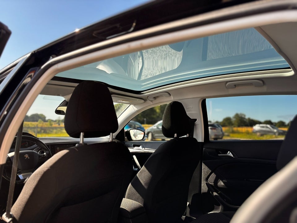 Peugeot 308 1,6 BlueHDi 120 Allure Sky 5d