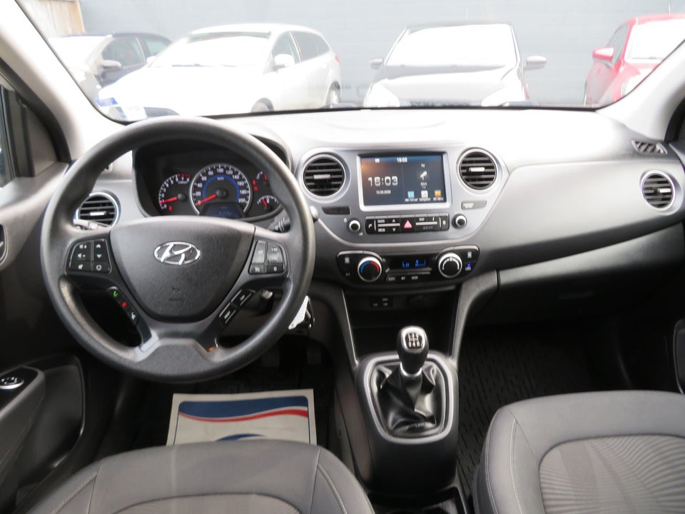 Hyundai i10 1,0 Touch 5d