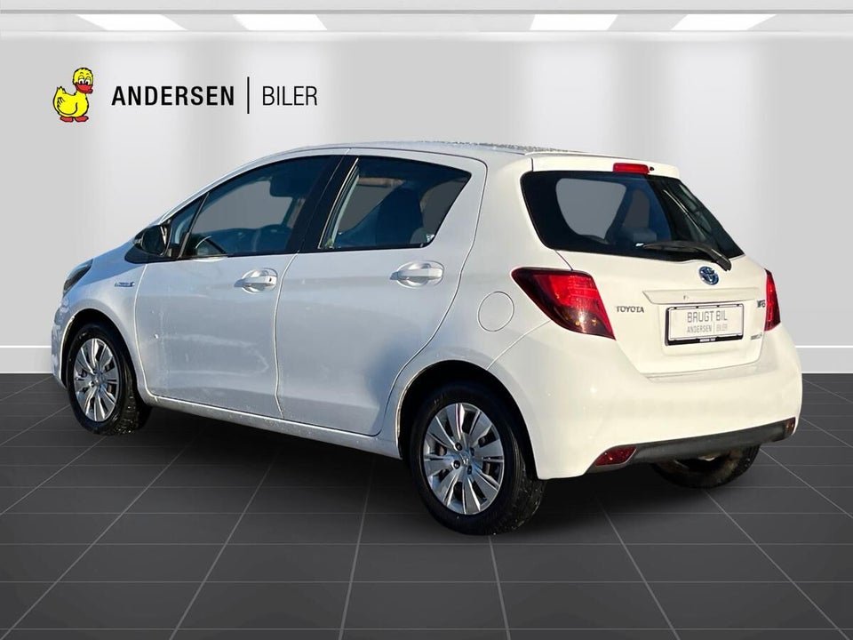 Toyota Yaris 1,5 Hybrid H1 e-CVT 5d