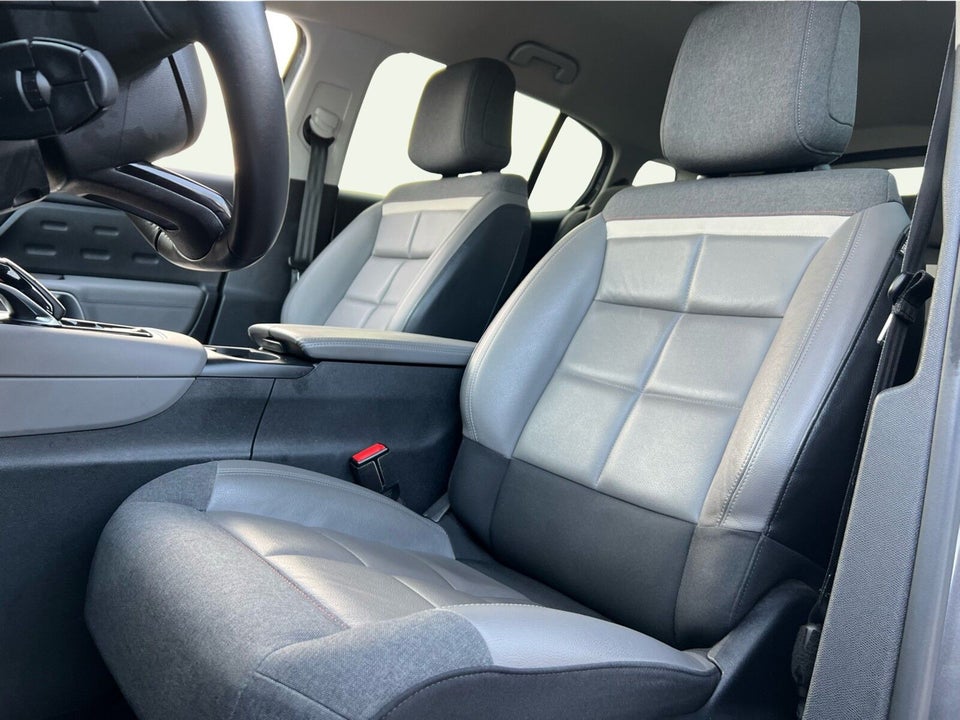 Citroën C5 Aircross 1,6 Hybrid Shine Sport EAT8 5d