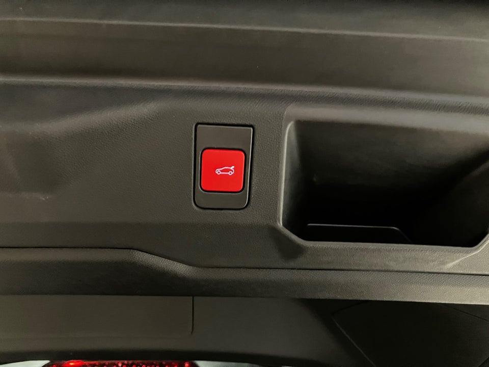 Peugeot e-5008 77 GT 7prs 5d