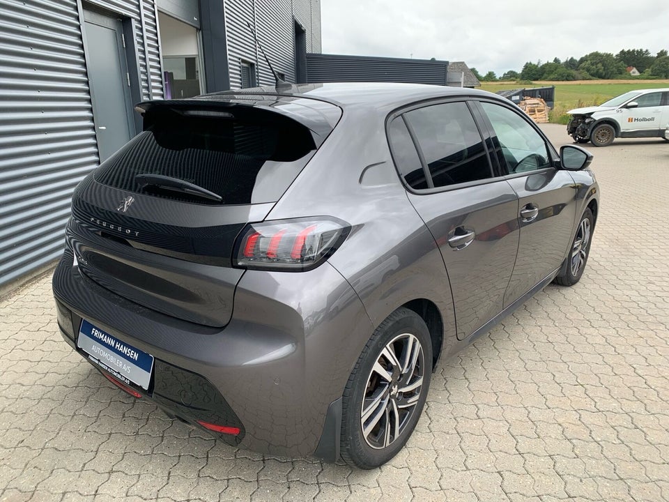 Peugeot 208 1,2 PureTech 100 Evolution EAT8 5d