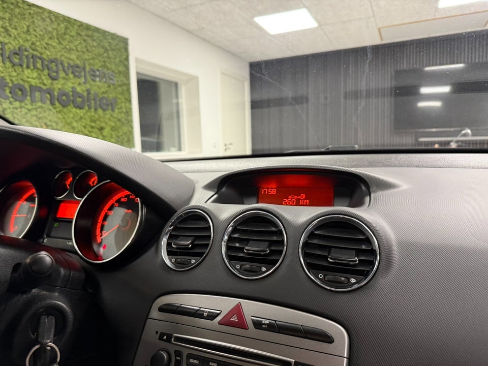 Peugeot 308 1,6 VTi Premium 5d