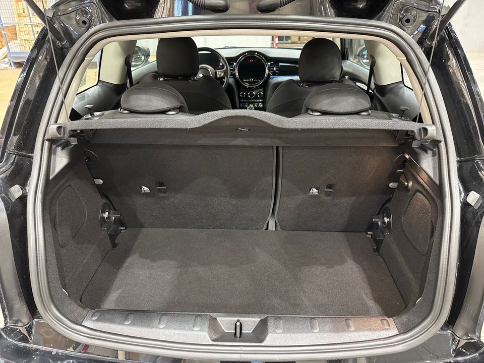 MINI Cooper SE Classic Trim 3d