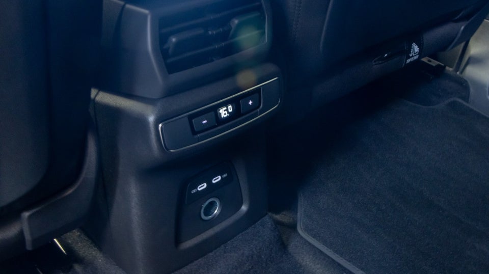 Audi Q4 e-tron 40 Advanced 5d