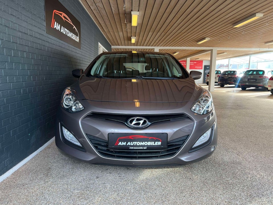 Hyundai i30 1,4 CVVT Comfort XTR 5d