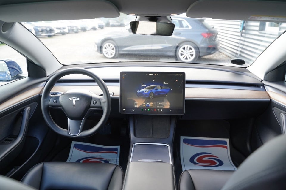 Tesla Model 3 Long Range AWD 4d