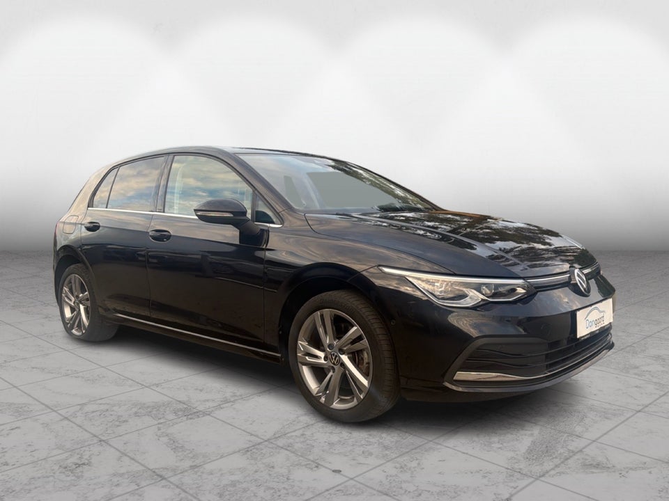 VW Golf VIII 1,4 eHybrid DSG 5d