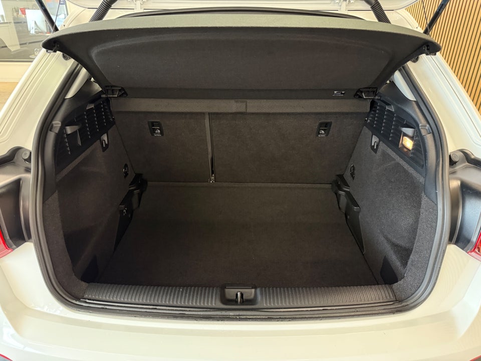 Audi Q2 30 TFSi S-tr. 5d