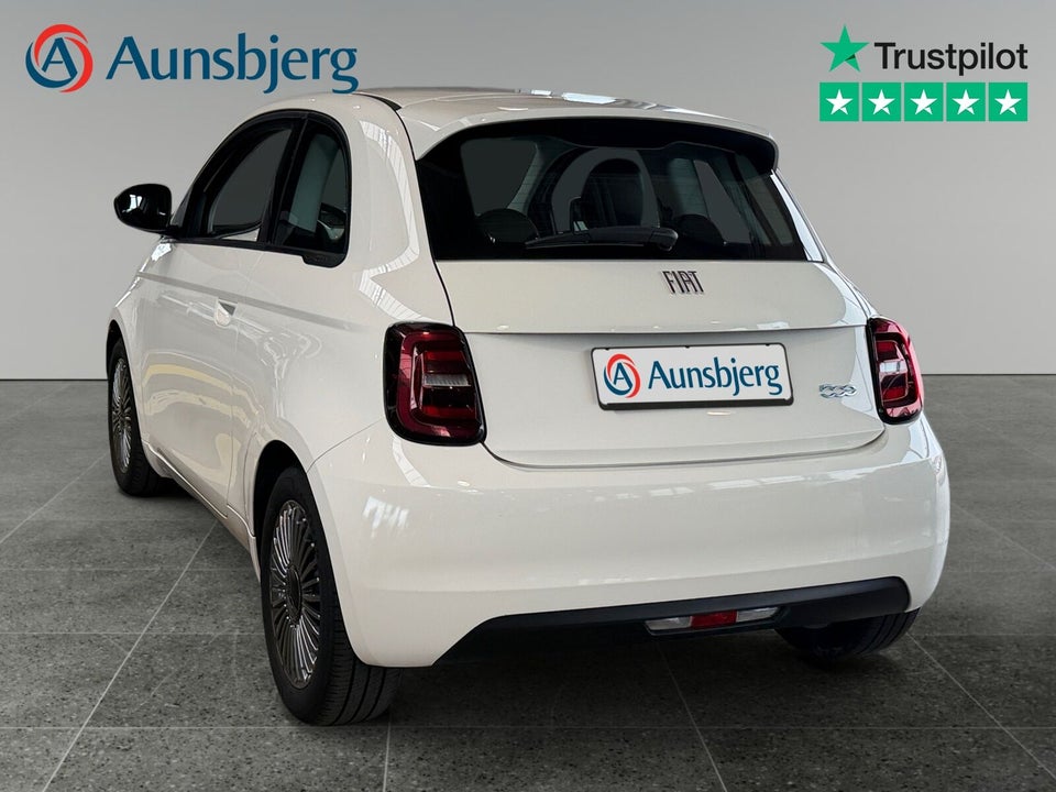 Fiat 500e 42 Icon 3d