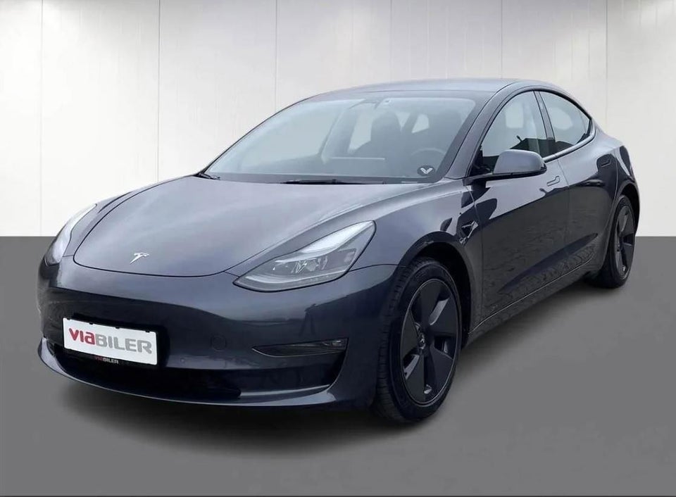 Tesla Model 3 Long Range AWD 4d