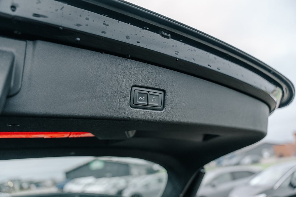 Audi Q4 e-tron 40 Advanced 5d