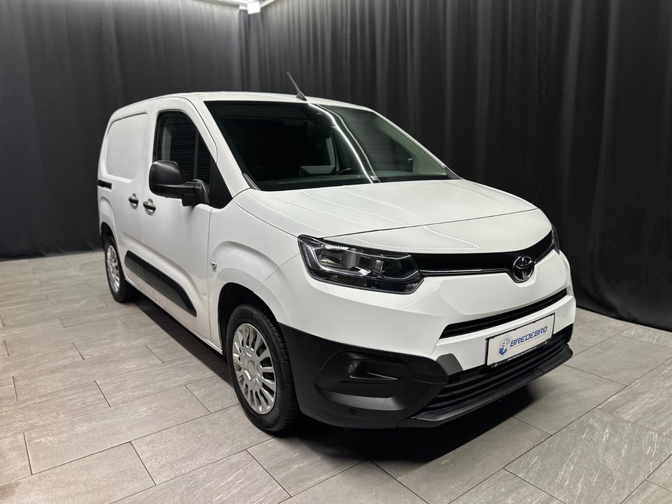 Toyota ProAce City 1,5 D 102 Medium Comfort 6d