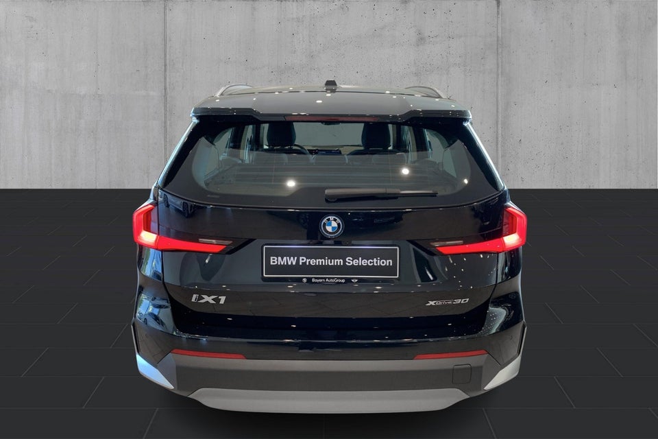 BMW iX1 xDrive30 X-Line 5d