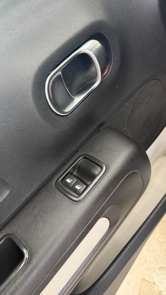 Citroën C3 1,2 PureTech 82 Supreme 5d