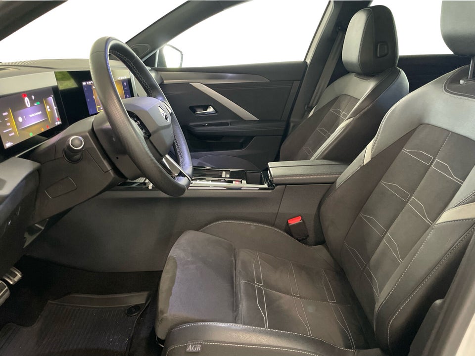 Opel Astra-e 54 Ultimate 5d