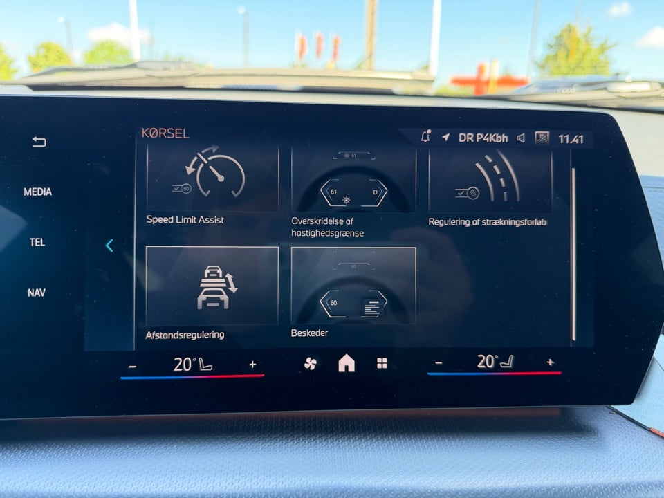 BMW iX2 eDrive20 Fully Charged M-Sport 5d