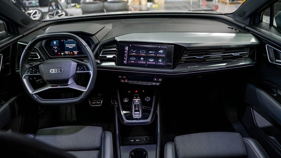 Audi Q4 e-tron 40  5d