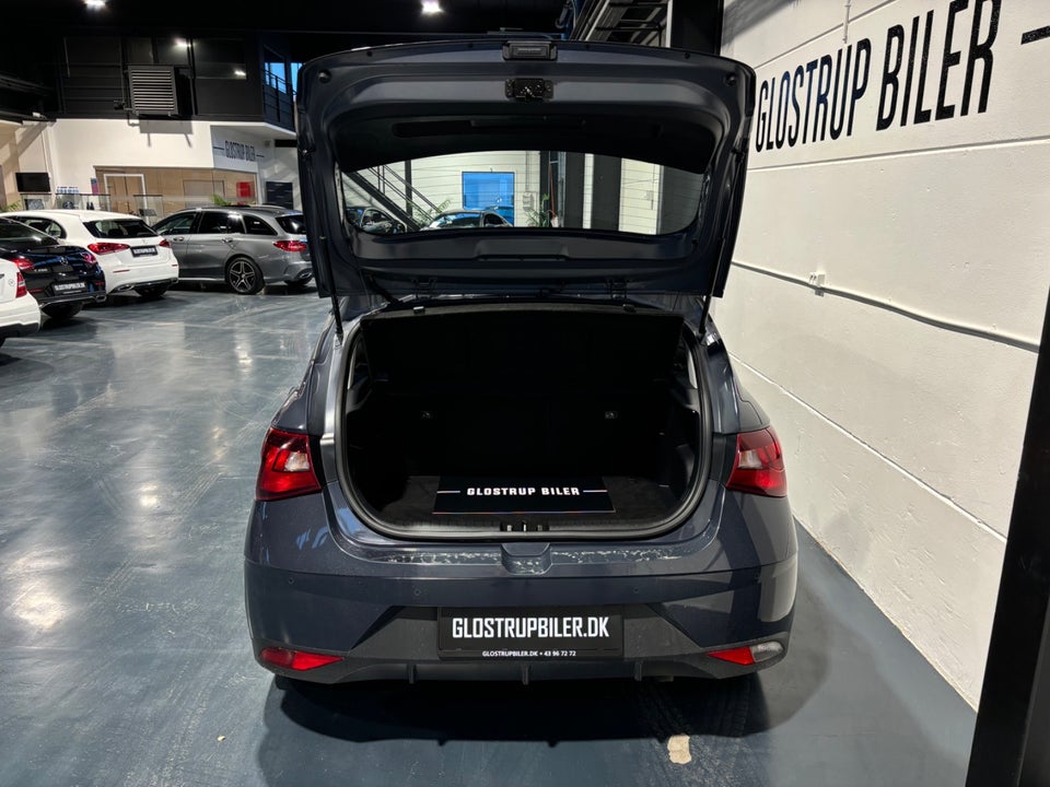 Hyundai i20 1,0 T-GDi Essential DCT 5d