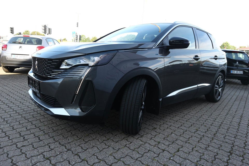 Peugeot 3008 1,6 Hybrid4 GT Pack EAT8 5d