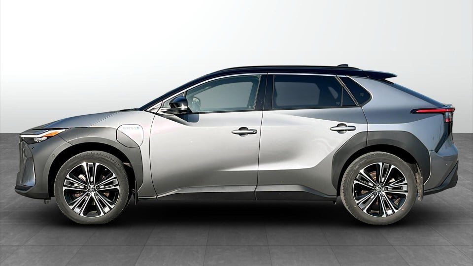 Toyota bZ4X Executive 5d