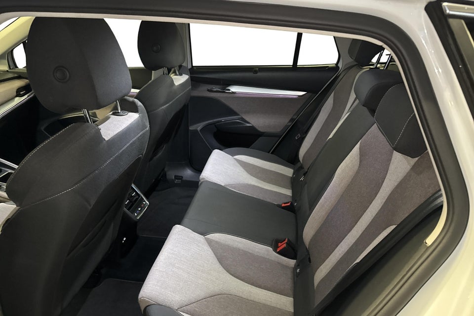 Skoda Enyaq 80 iV Lodge 5d