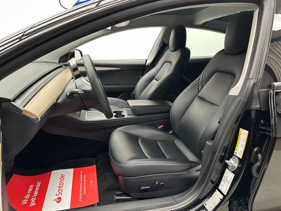 Tesla Model 3 Long Range RWD 4d