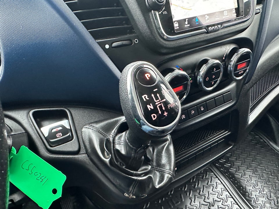 Iveco Daily 2,3 35C12 12m³ Van AG8