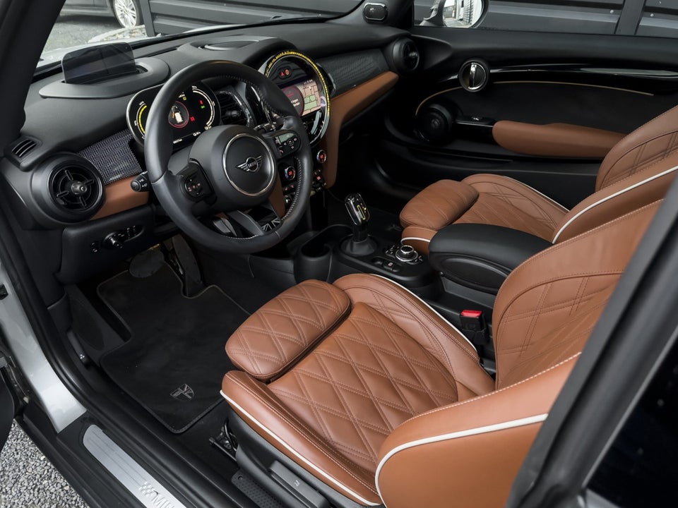 MINI Cooper SE Yours Trim 3d