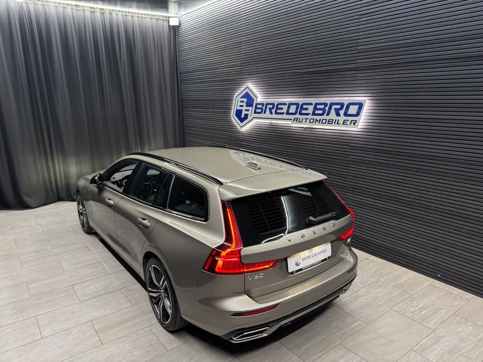 Volvo V60 2,0 T6 ReCharge R-Design aut. AWD 5d